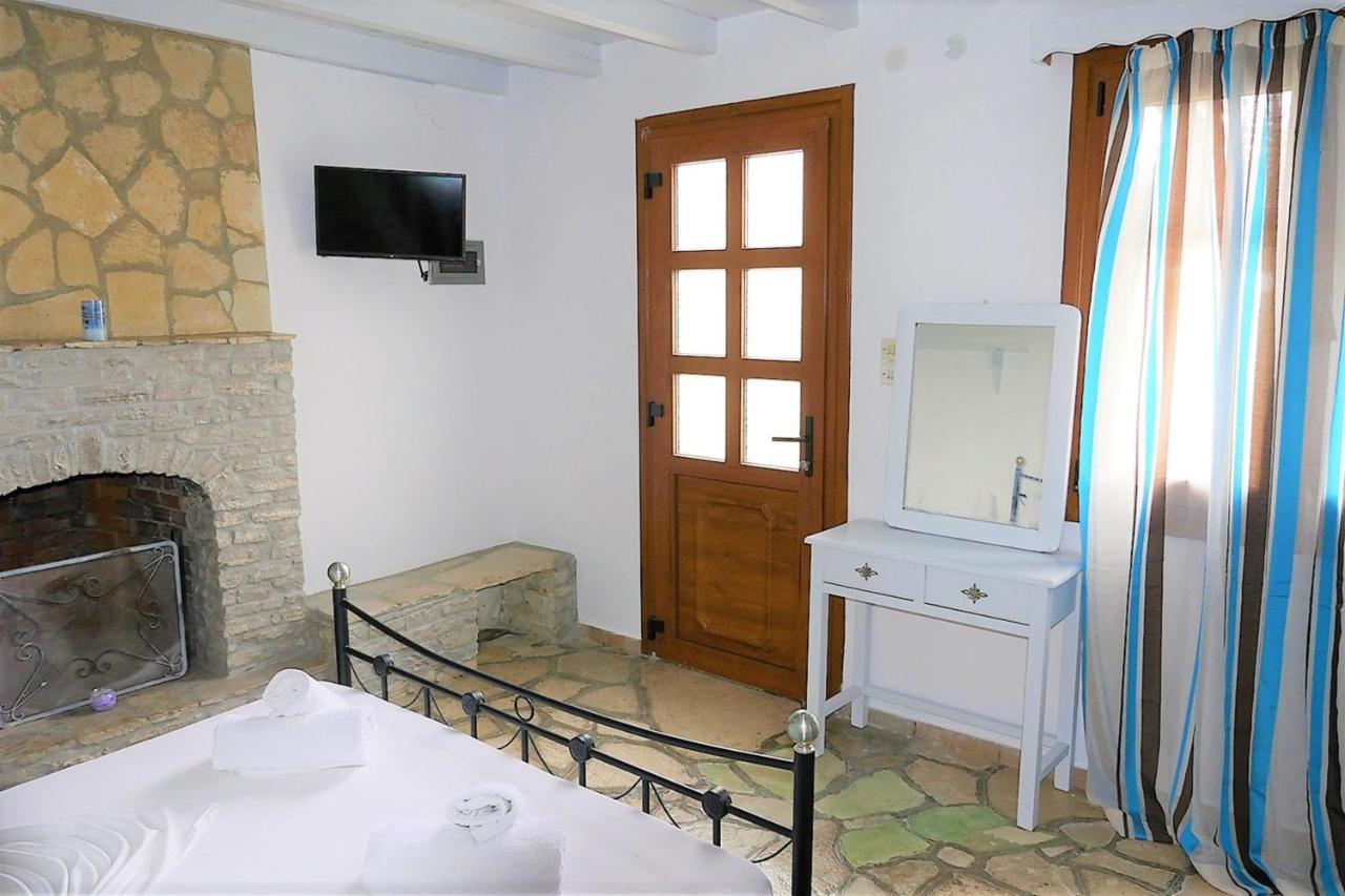 Jasmine Pythagoreio (Samos)